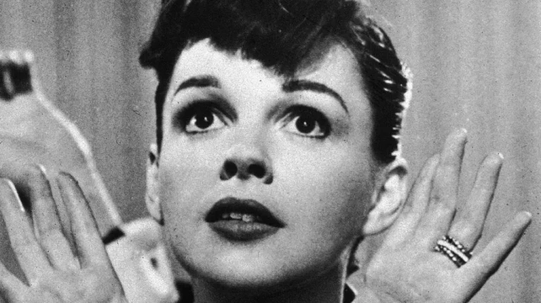 Le destin manqué de Judy Garland dans Valley of the Dolls