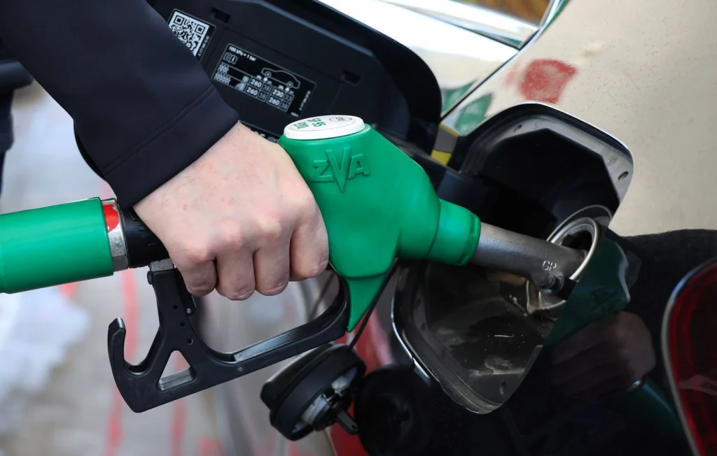 Panne en Gironde : Eau mélangée au carburant, des centaines d'automobilistes touchés