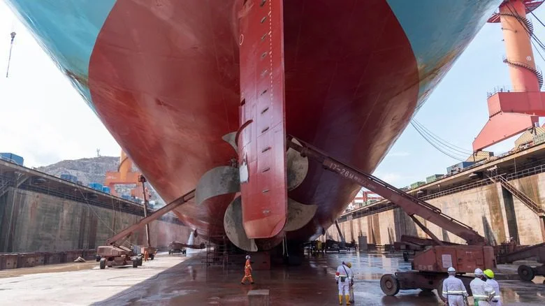 Sous-side d'un navire à quai