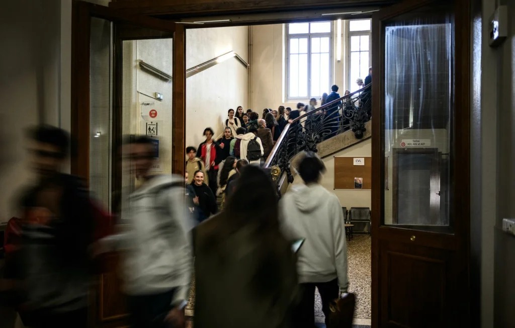 Adolescent soupçonné de menaces d'attentat contre 180 centres d'orientation au Mans