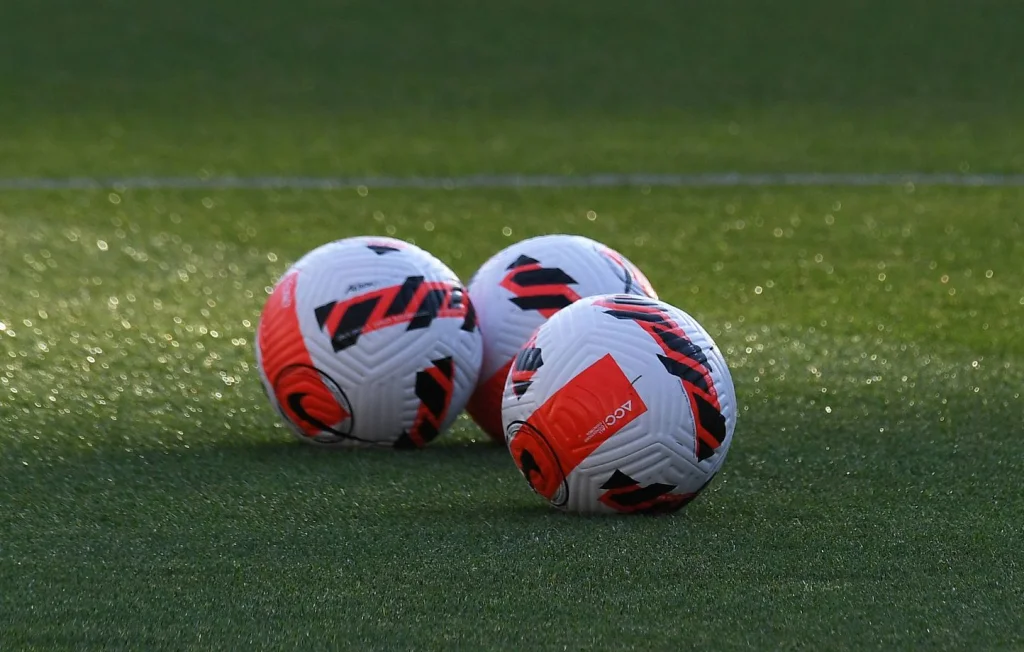 Entraîneur licencié à Lyon pour partage de contenu islamophobe