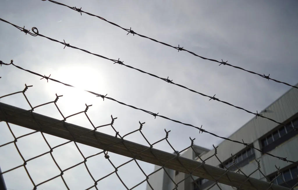 Evasion de prison au Nigeria suite aux fortes pluies