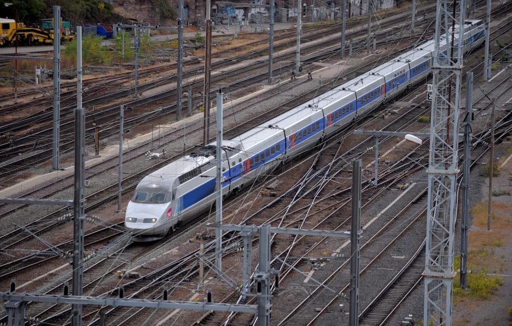 Interruption de la ligne TGV Paris-Grand-Est: retards importants