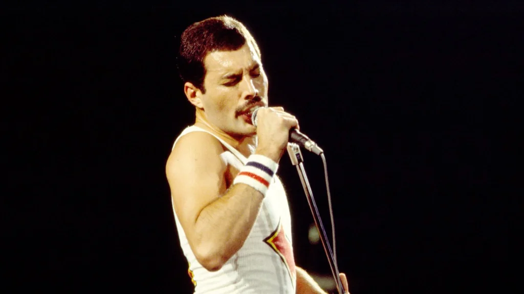 Les Célébrités Qui Ne Supportaient Pas Freddie Mercury
