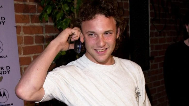 Brad Renfro au téléphone