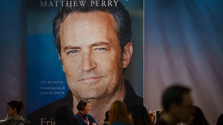 couverture des mémoires de Matthew Perry