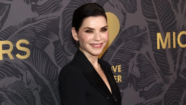 Julianna Margulies souriante lors d'un événement