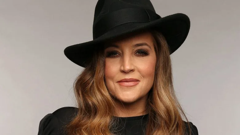 Lisa Marie Presley long hair black hat