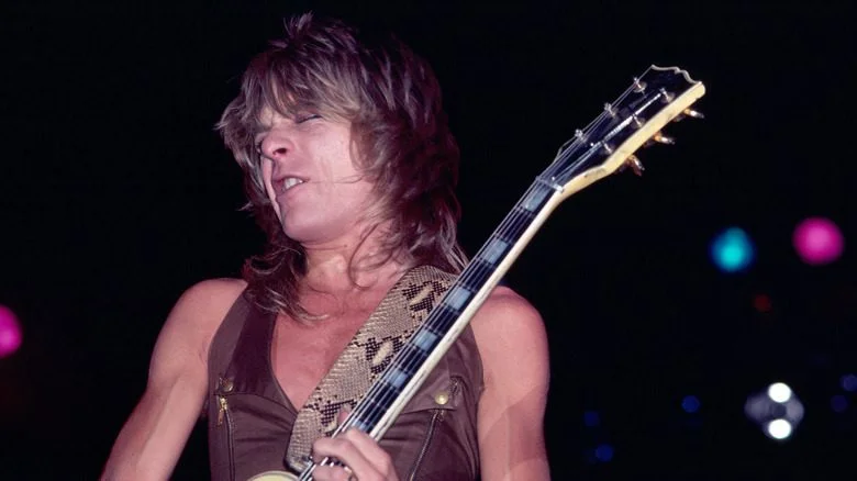 Randy Rhoads jouant de la guitare