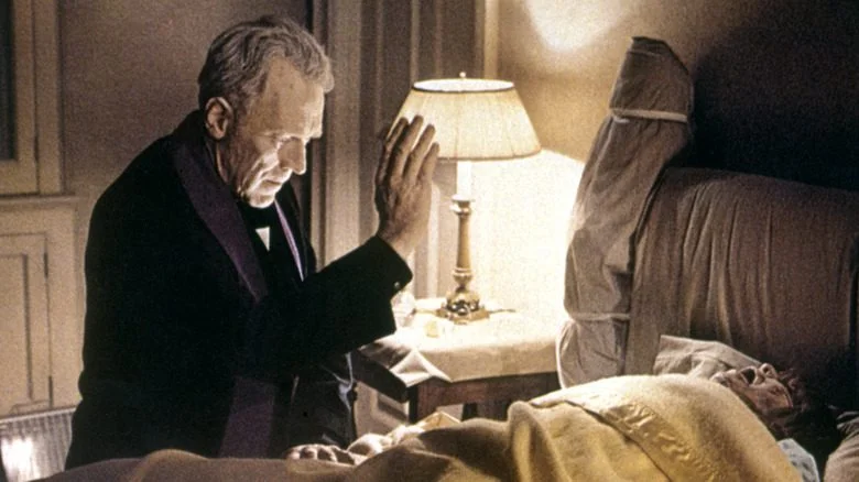 Max von Sydow et Linda Blair sur le tournage de L'Exorciste