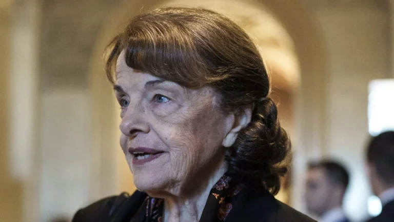 Comment Deux Assassinats Ont Propulsé La Carrière Politique de Dianne Feinstein