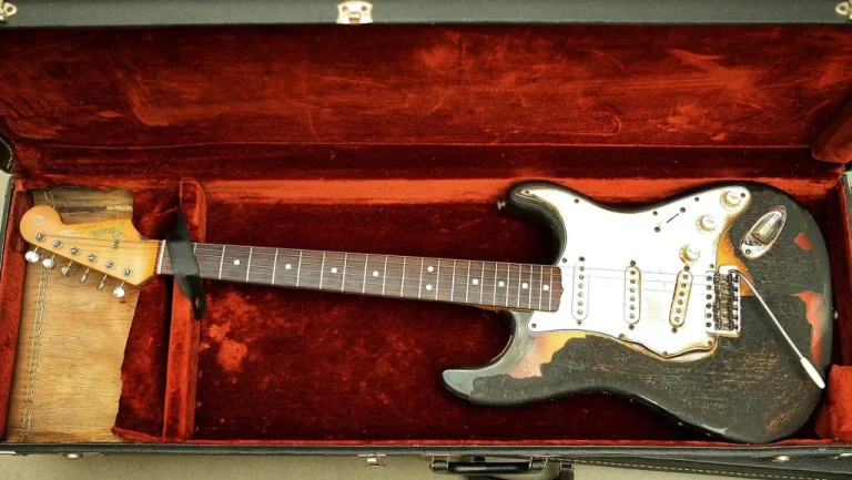 L&rsquo;histoire captivante de la guitare Fender Stratocaster emblématique