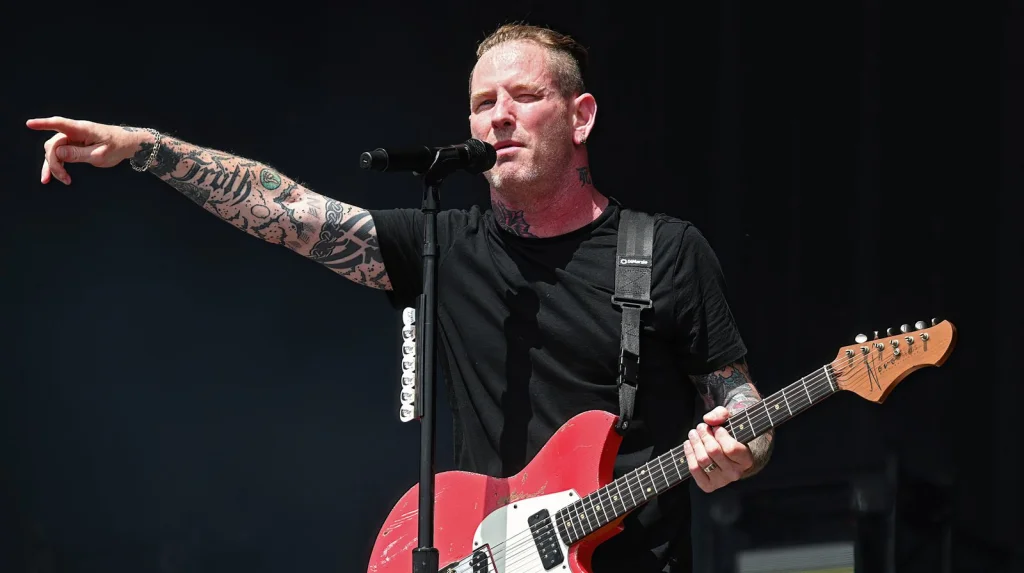 Le Geste Fatal Qui a Poussé Corey Taylor à Licencier Jason Christopher