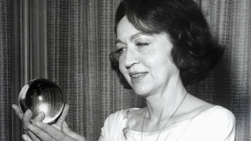 Le sort de la voyante qui a prédit l'assassinat de JFK enfin révélé