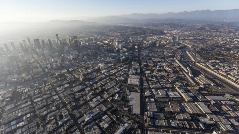 Origines Surprenantes du Nom de Skid Row à Los Angeles