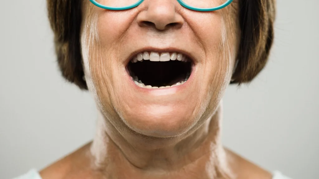 Pourquoi la Voix Change-t-elle avec l'Âge : Explication Scientifique