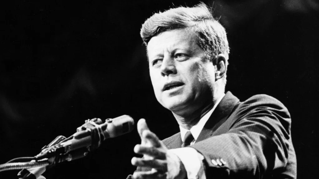 Révélations surprenantes sur JFK après son assassinat
