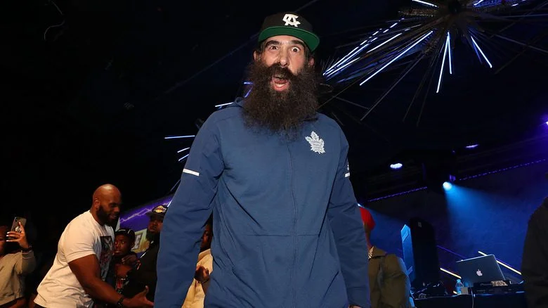 Brodie Lee faisant une grimace