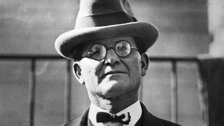 Femmes Osage posant pour une photo