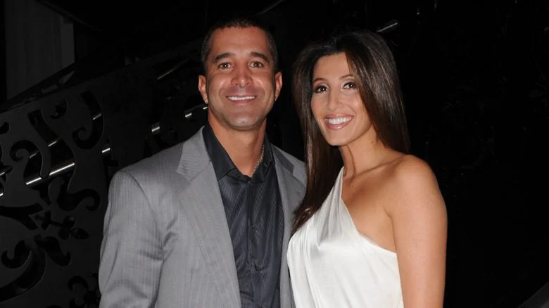 Scott et Jaclyn Stapp posant pour une photo