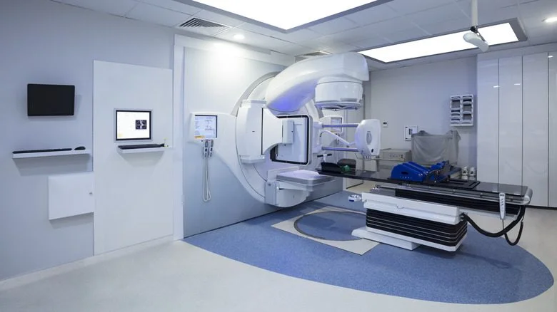 Équipement pour le traitement par radiation