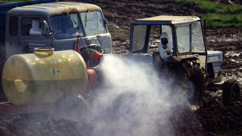 Décontamination à Seveso, 1976.