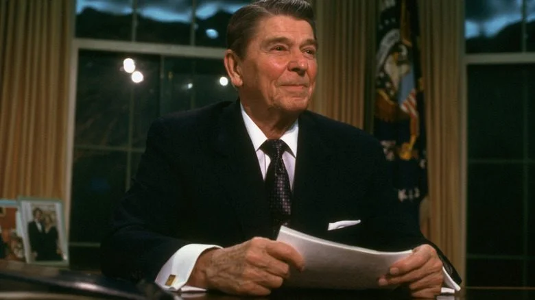 Ronald Reagan dans le bureau ovale