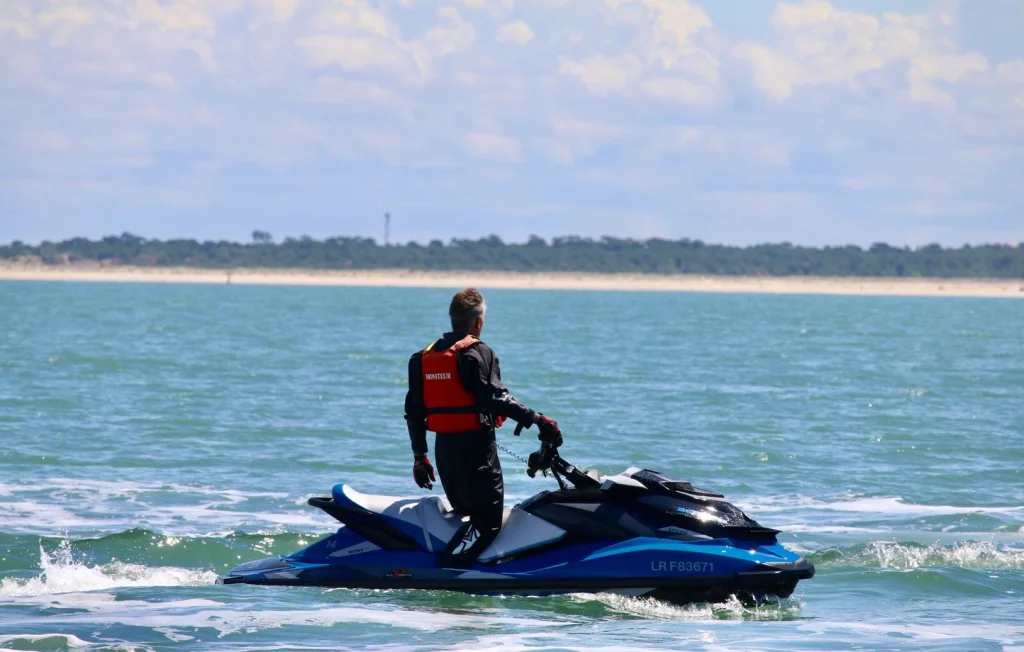 Accident mortel à Arcachon : une femme perd la vie en jet-ski
