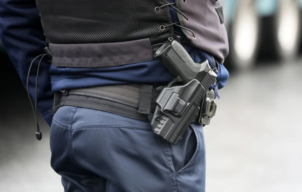 Ardennes : Gendarme tue en légitime défense un homme armé d'une fourche