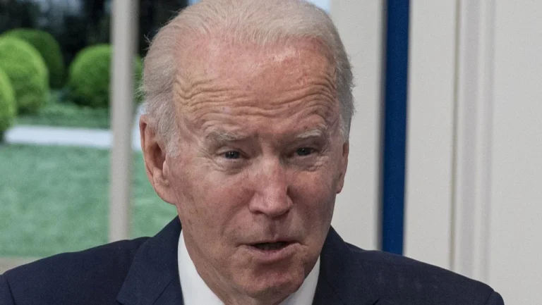 Biden et Poutine un an après l&rsquo;invasion de l&rsquo;Ukraine : résultats clés