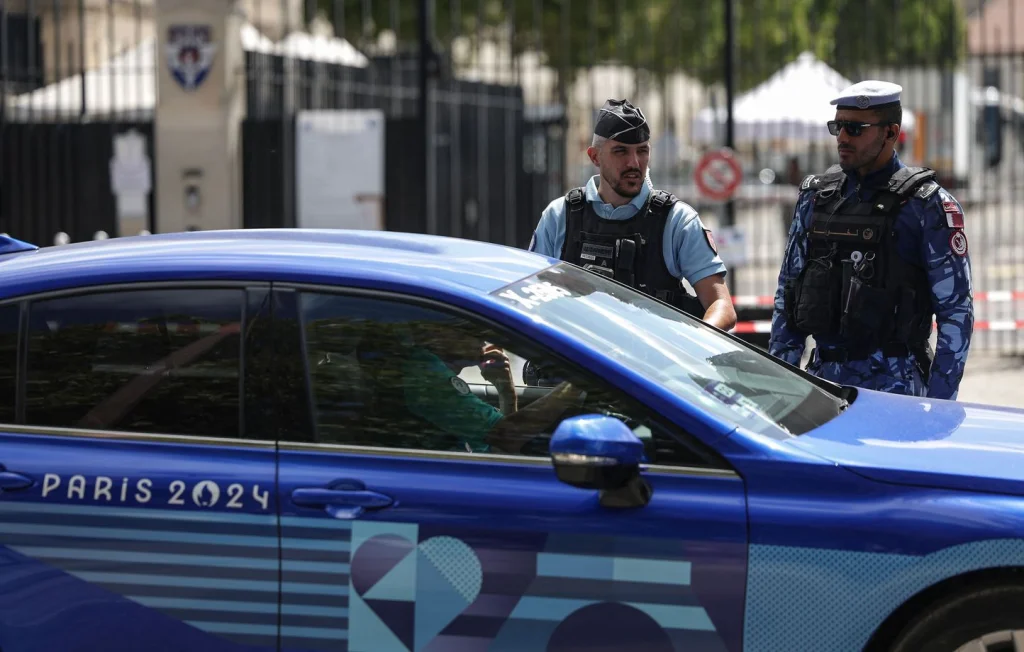 Chauffeur de taxi agressé près du Mans : attentat projeté contre une synagogue