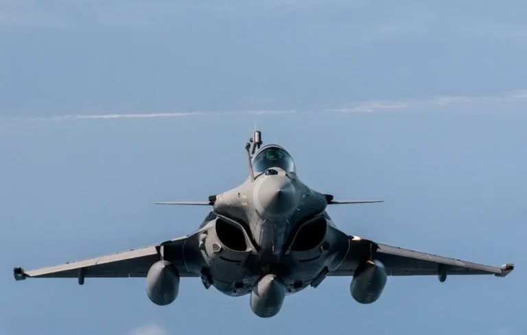 Collision d&rsquo;Avions Rafale en Meurthe-et-Moselle : Témoignages Émus des Familles