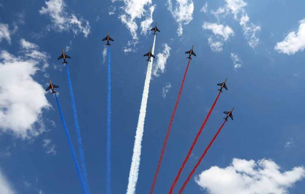 Crash d'avion privé dans le Var : Un pilote retrouvé sans vie près de la Patrouille de France