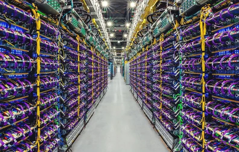 Google inaugure un centre de données durable en Uruguay avec 850 M$ d'investissement