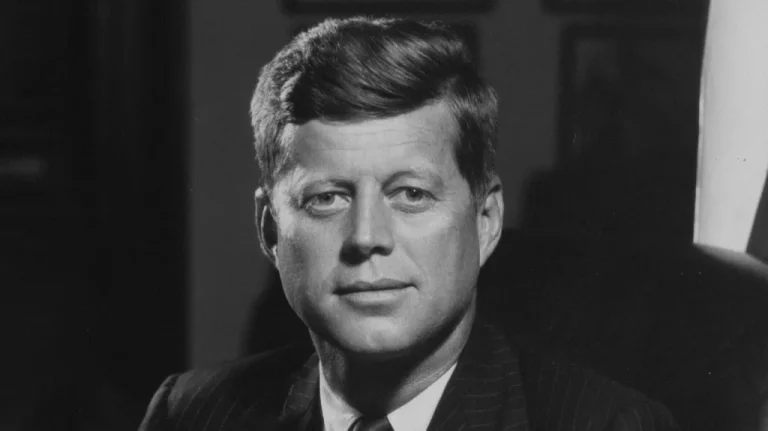 La vérité glaçante sur les derniers rites de JFK après son assassinat