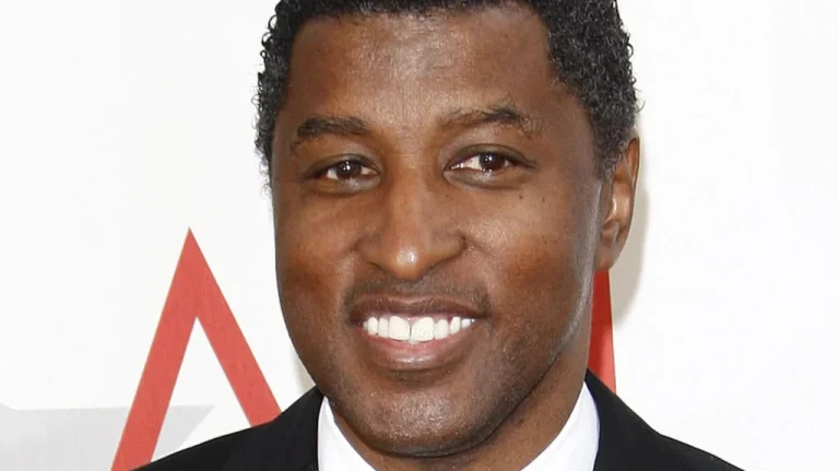 Retour sur la carrière de Babyface et son impact sur l&rsquo;industrie musicale