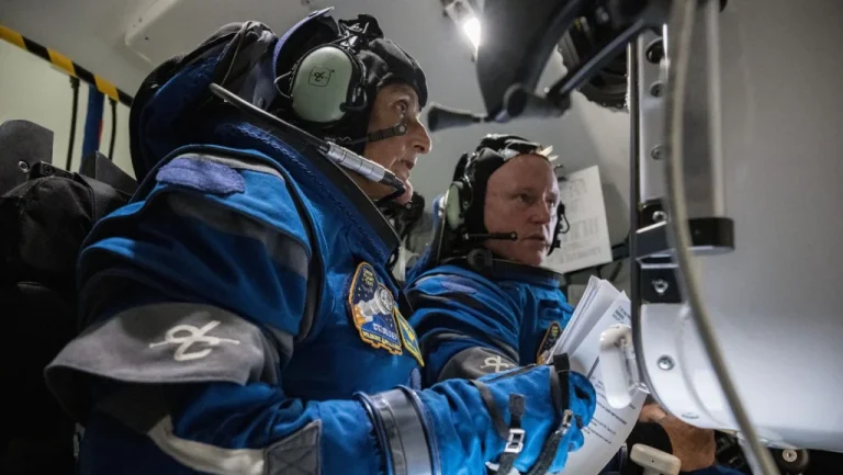 Survie des astronautes coincés dans l&rsquo;espace à bord du Boeing Starliner
