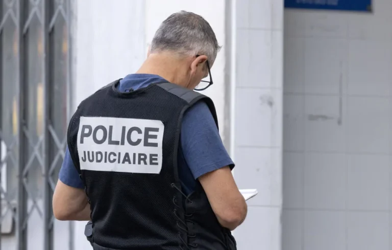 Un corps humain découvert dans un sac-poubelle à Lyon : enquête en cours