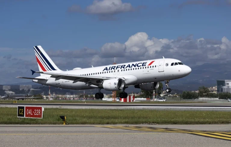 Urgence aérienne : Un vol Tahiti-Paris dérouté à cause d’un feu à bord