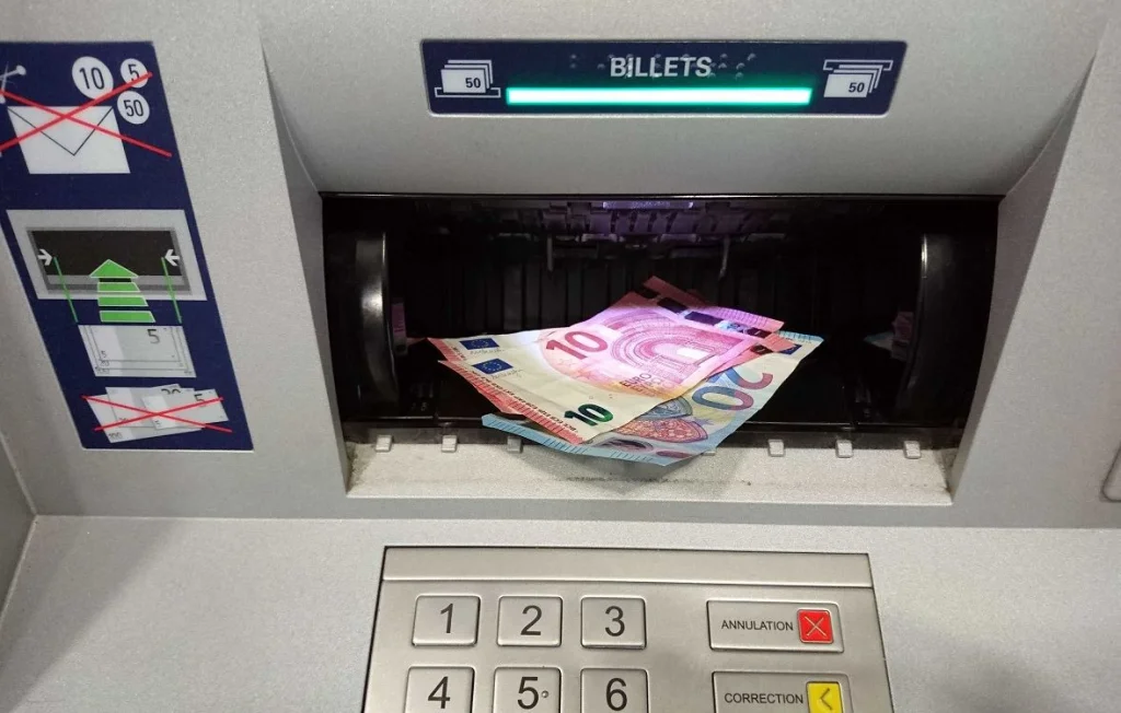 Braqueurs internationaux de distributeurs interpellés en Europe