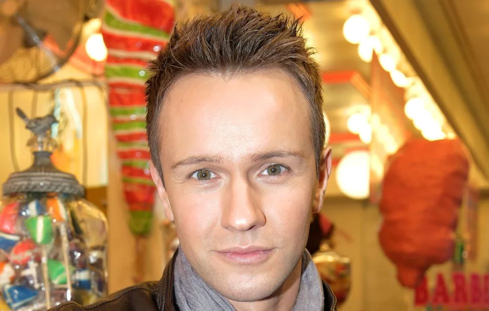 Cyril Féraud et Samuel Étienne : Gages et Tatouages au Fil des Stars