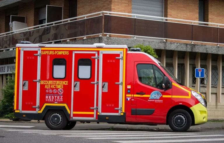 Femme écrasée en réparant une voiture dans l&rsquo;Essonne, son mari blessé