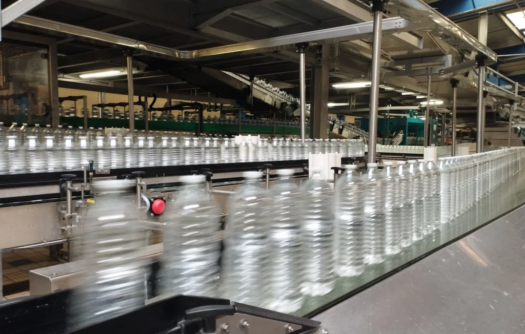 Le recyclage des bouteilles plastiques : un modèle durable en France