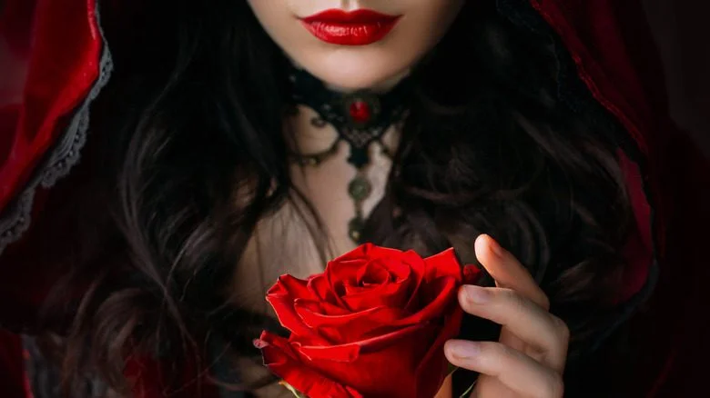 Lady vampire holding a rose