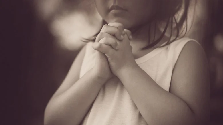 Petite fille effrayée