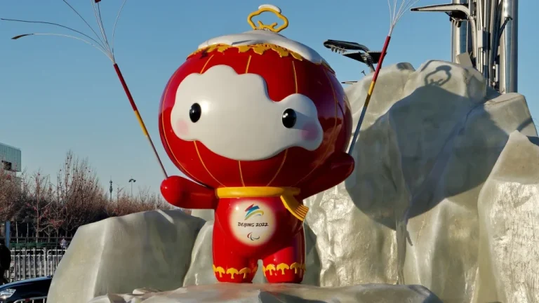 Découvrez Shuey Rhon Rhon, la mascotte des Paralympiques 2022