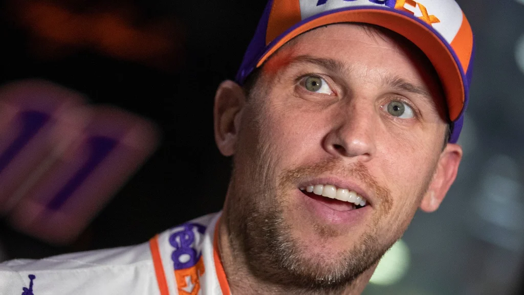 Denny Hamlin : La Vie Cachée d'un Pilote de NASCAR Célèbre