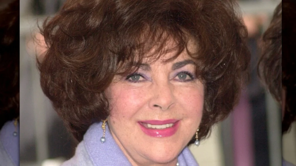 Elizabeth Taylor et le collier de perles historique