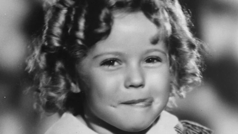 Estimez la valeur des poupées Shirley Temple : jusqu&rsquo;à 2000$ !