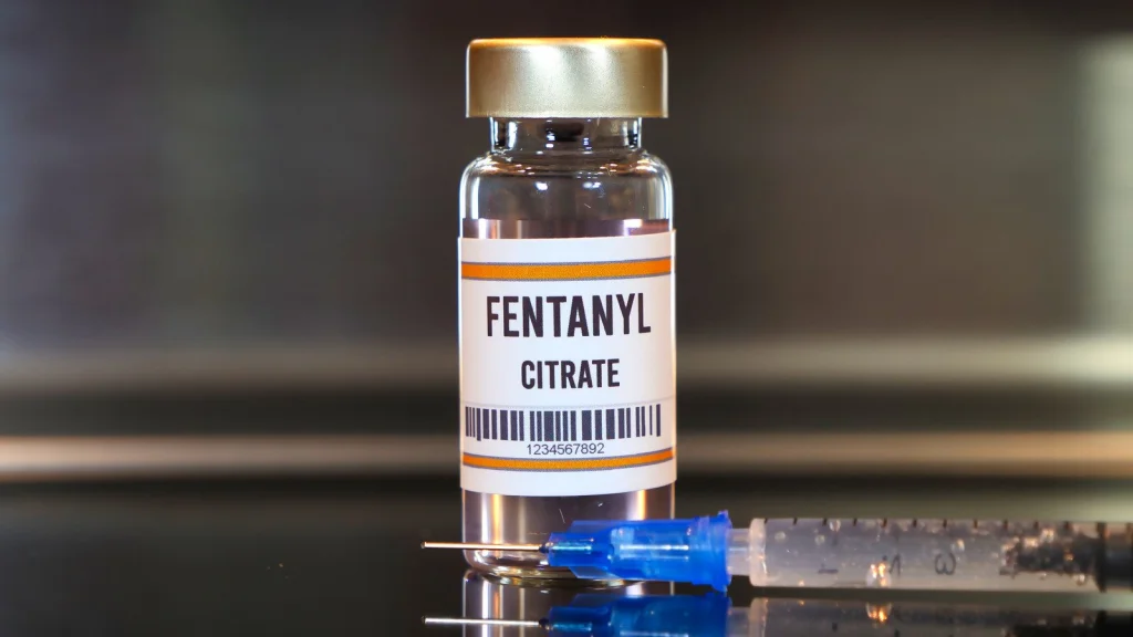 Fentanyl : Pourquoi ses dangers surpassent ceux des drogues classiques